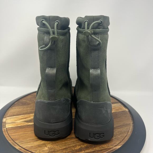 NEW UGG Boots Men’s 11 Classic Short Weather Hybrid Suede Forest Green/Black - Picture 4 of 7